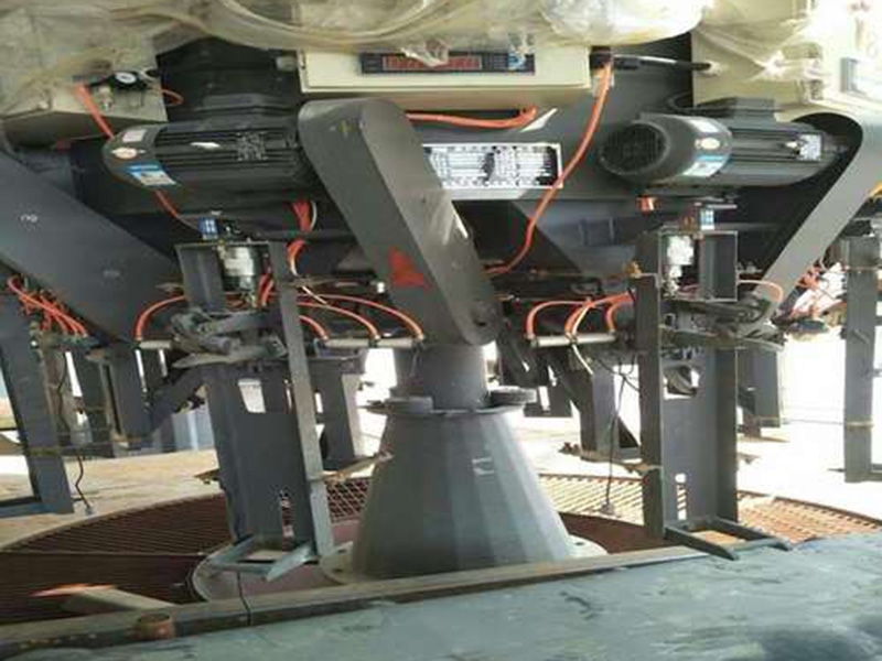 八嘴旋轉(zhuǎn)包裝機